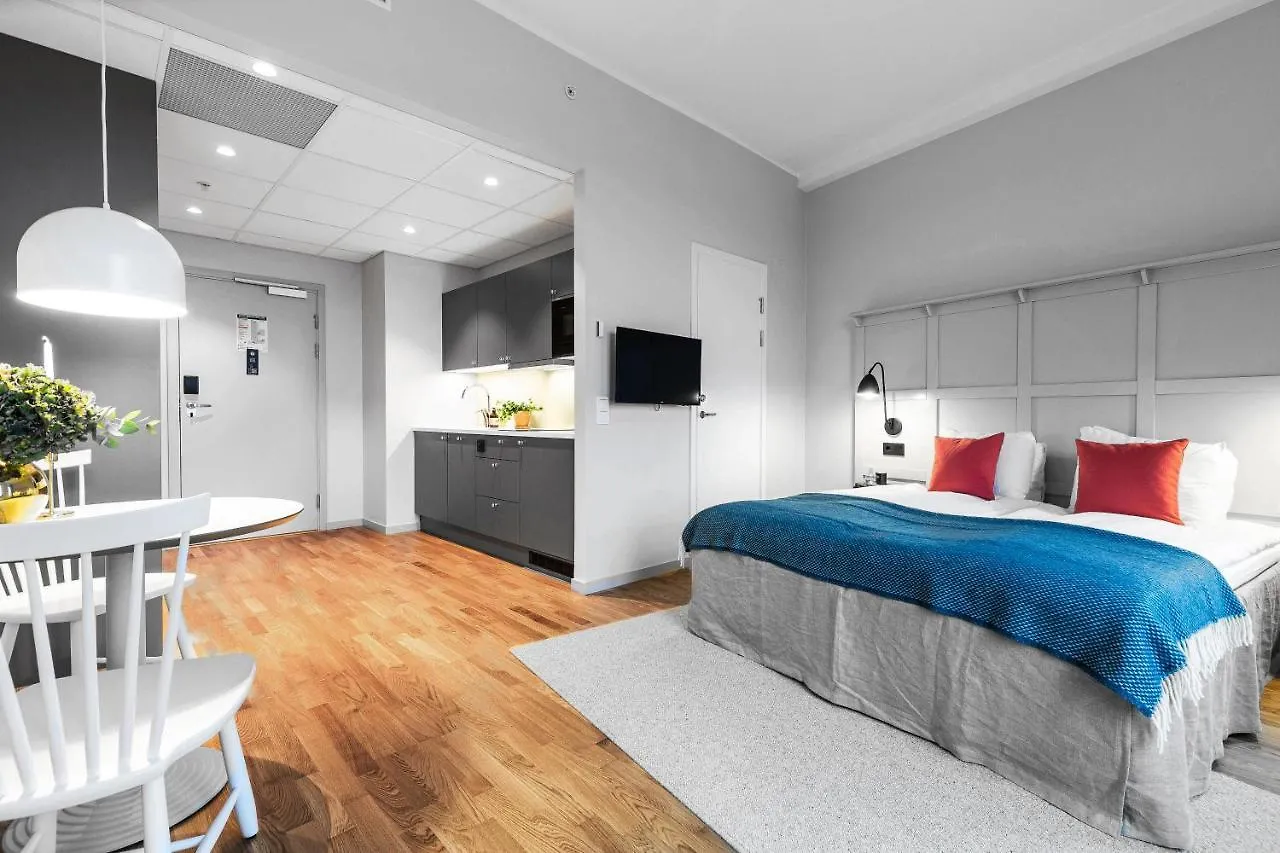 Biz Apartment Bromma Стокгольм 5*,