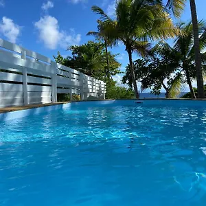 https://le-m-hotel-marie-beauregard.comcaribbean.com